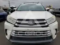 2018 Toyota Highlander photo