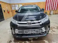 2018 Toyota Highlander photo