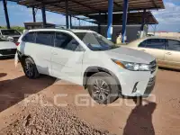 2018 Toyota Highlander photo