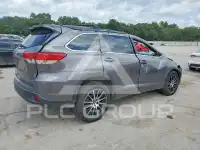 2018 Toyota Highlander photo
