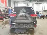 2018 Toyota Highlander фото