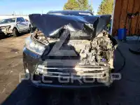 2018 Toyota Highlander photo