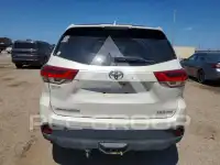 2018 Toyota Highlander photo