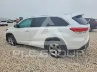 2018 Toyota Highlander photo