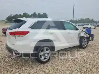2018 Toyota Highlander photo