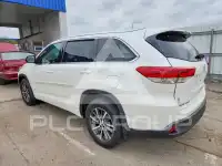 2018 Toyota Highlander photo