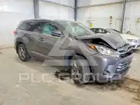 2018 Toyota Highlander photo