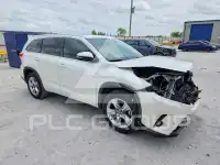 2018 Toyota Highlander фото