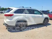 2018 Toyota Highlander photo