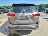 2018 Toyota Highlander фото