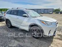 2018 Toyota Highlander photo