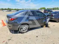 2018 Toyota YARIS фото