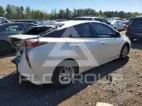 2018 Toyota PRIUS photo