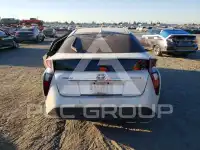 2018 Toyota PRIUS фото