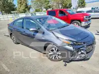 2018 Toyota PRIUS фото