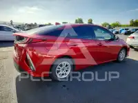 2018 Toyota PRIUS photo