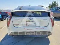 2018 Toyota PRIUS photo