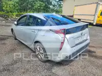 2018 Toyota PRIUS photo
