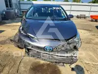 2018 Toyota PRIUS фото