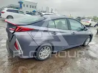 2018 Toyota PRIUS фото