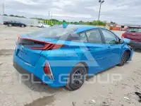 2018 Toyota PRIUS photo