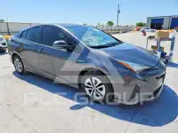 2018 Toyota PRIUS фото
