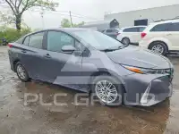 2018 Toyota PRIUS фото