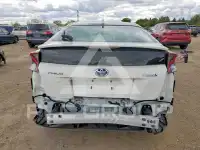 2018 Toyota PRIUS фото