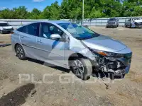 2018 Toyota PRIUS photo