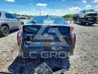 2018 Toyota PRIUS photo