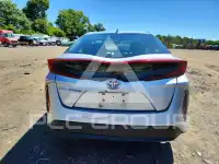 2018 Toyota PRIUS photo