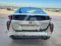 2018 Toyota PRIUS photo