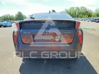 2018 Toyota PRIUS фото