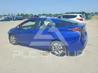 2018 Toyota PRIUS photo