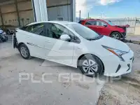 2018 Toyota PRIUS photo