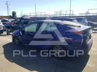 2018 Toyota PRIUS фото