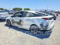 2018 Toyota PRIUS photo