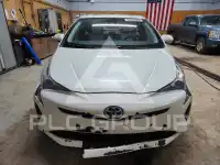 2018 Toyota PRIUS фото