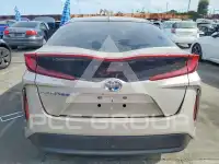 2018 Toyota PRIUS photo