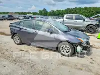2018 Toyota PRIUS photo