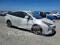 2018 Toyota PRIUS photo