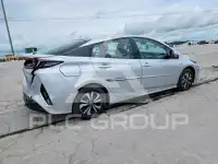 2018 Toyota PRIUS фото