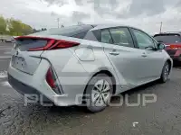 2018 Toyota PRIUS photo