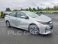 2018 Toyota PRIUS photo