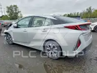 2018 Toyota PRIUS photo
