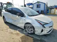 2018 Toyota PRIUS photo
