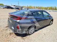 2018 Toyota PRIUS фото