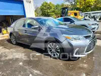 2018 Toyota AVALON фото