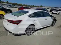 2018 Toyota AVALON фото