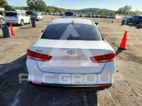 2018 KIA Optima photo